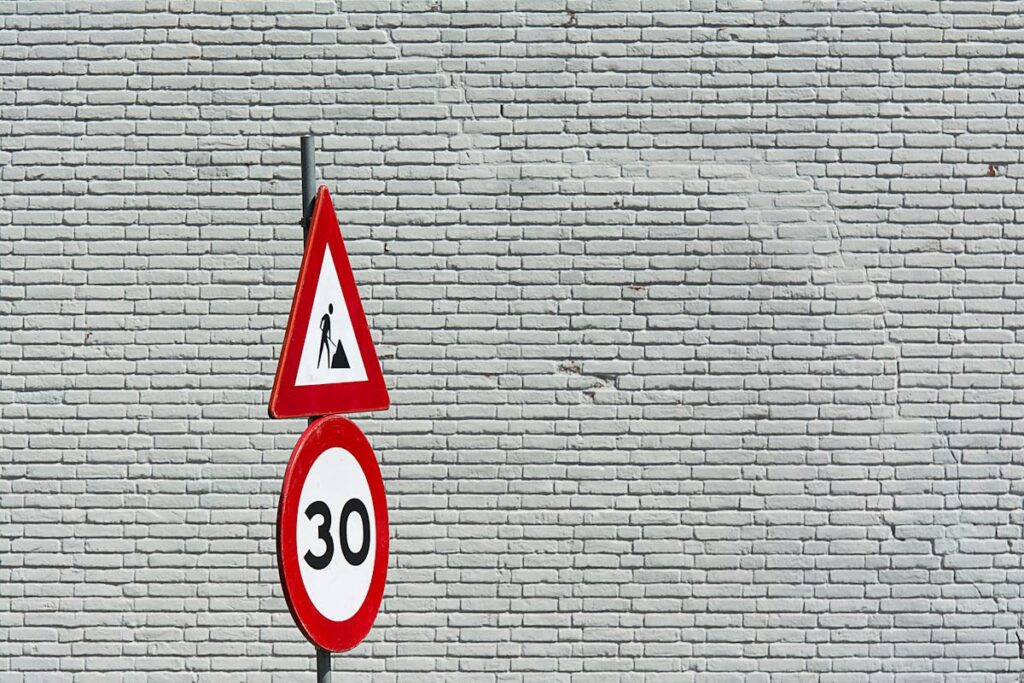 Excès de vitesse 30 km/h : combien de points retirés et quelles conséquences ?