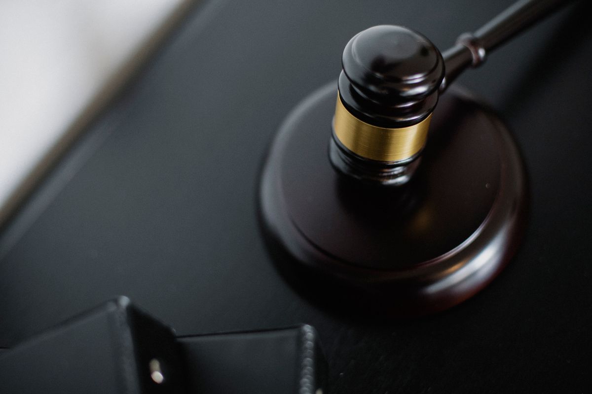 Refus d’obtempérer : sanctions, jurisprudence, conséquences et prévention