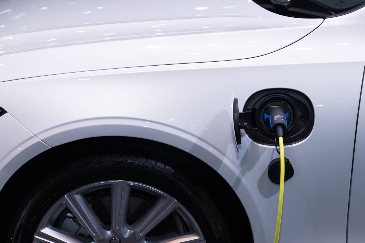 Voiture hybride rechargeable : bonus, malus 2026