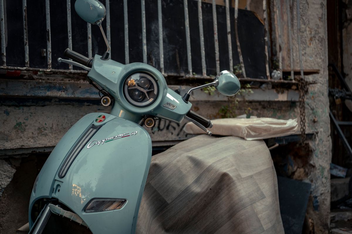 Débrider un scooter 50 : risques et sanctions